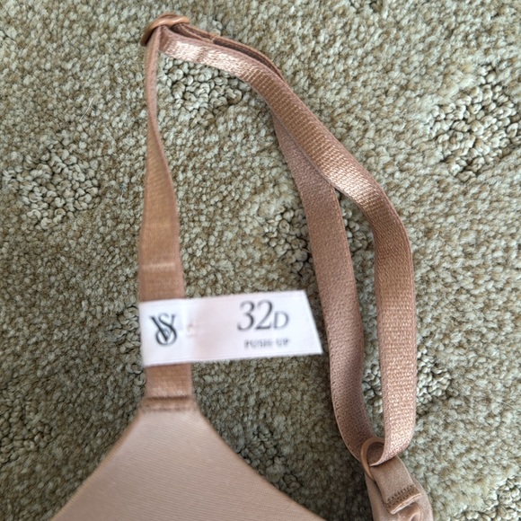 NWT Victoria’s Secret So Obsessed smooth push up bra, nude (toffee) color - Picture 2 of 6